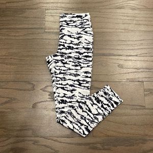 Fabletics Define High-Waisted 7/8 Leggings - Size XS